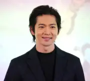 松下洸平、第1子誕生を報告「家族で力を合わせて」結婚発表から1年