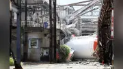 熊本地震、イオンモール熊本で捜索続く 12人救助も6人死亡確認