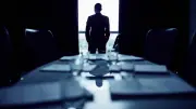 これを捨てないと孤独な老後が待ち受ける…まじめな人ほど陥る幸福度を下げる思考と幸せになる方法3選