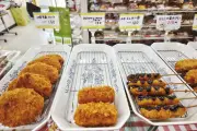 セブンだけじゃない！全国ローカルコンビニのご当地ホットスナック10選を厳選紹介