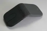 ロジクール初の折りたたみ式ワイヤレスマウス「Mobi Fold MF900」を試す