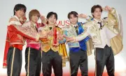 【FNS歌謡祭】M!LKと宝塚花組がコラボ「惚れちゃうぜ滅！」 牛柄衣装のサプライズも話題