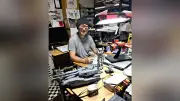 メカニックデザイナー山根公利さん、島根から個性を貫くスタイル