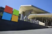 MS、AI需要で売上・利益予想上回る Azure通期1000億ドル突破