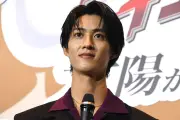M!LK曽野舜太、仮面ライダー変身ポーズ披露で表情一変「こんなに気持ちいいことない」