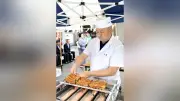 盛岡市で恒例「うなぎ祭り」、格安かば焼きに行列－土用の丑前に