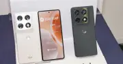 モトローラ初の横折り「razr fold」投入理由　他社Foldの弱点を解消