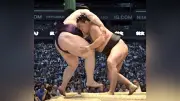 名古屋場所初日、豊昇龍が王鵬に圧勝、大の里は完敗で両横綱明暗分かれる