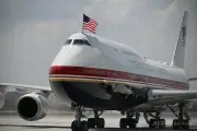 カタール寄贈の新大統領専用機に安全懸念、トランプ氏「対策万全に」