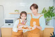 NEWS小山慶一郎×みきママ「小山姉弟」コラボレシピ本発売、お渡し会も