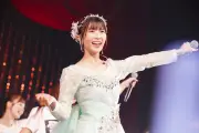 NMB48安部若菜、25歳誕生日に卒業コンサート 小説家への夢を語る
