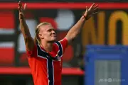 ノルウェーがW杯初の準々決勝進出、ハーランド2発でブラジル撃破 ネイマール代表引退示唆