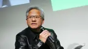 エヌビディアCEOフアン氏「今の日本にはもっと明るいニュースが必要」、35分間の囲み取材一問一答