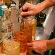 お茶割り市場が1.6倍に拡大、若年層が牽引 レモンサワー超えなるか