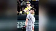 小笠原痛恨の一発、巨人は阪神と同率首位で前半戦折り返し