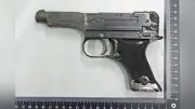 島根・大田の民家たんすから旧軍用拳銃「九四式自動装てん式拳銃」見つかる