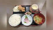 大阪・天王寺区「うめぇ～処てげ」日替わりランチ900円、廃車部材アップサイクル企業社長も絶賛