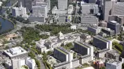 残業減ったが官僚の離職止まらず、脱ブラック霞が関の次に必要な改革