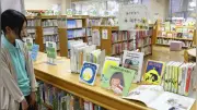 絵本「はじめてのおつかい」林明子さん死去、鳥取砂丘が舞台の「こんとあき」も