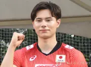 髙橋藍、保護犬ヨグとくつろぐオフショット公開「ギャップあああ」
