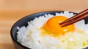 卵かけご飯の落とし穴：白身のアビジンがビオチン吸収を阻害、医師が勧める加熱法