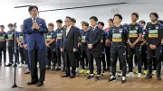 サガン鳥栖、J1復帰へ選手ら意気込み「期待背負い戦いたい」