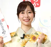 指原莉乃、久々の浴衣姿で笑顔 うなじ美人の秘けつ明かす