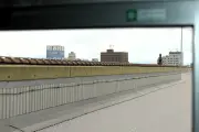 半導体不足が解消へ、自動車業界に光明 2025年には供給過剰の懸念も