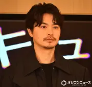 瀬戸康史、七夕に「自分らしく穏やかに」と願う 舞台『キュー』製作発表で短冊披露
