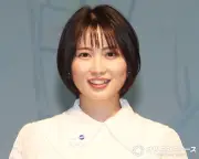 志田未来、スイカ持ったちいかわぬいぐるみ抱え笑顔「未来ちゃんも ちいかわも カワイイ〜」