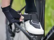シマノ、新サイクリングシューズ「RP102」「MX101」を発売、軽量化とフィット感向上