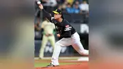 ソフトバンク上茶谷、3年ぶり先発で沢村賞伊藤に投げ勝つ 6回2失点9奪三振