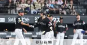 ソフトバンク正木智也がプロ2度目の4安打、左肩脱臼が打撃開眼のきっかけに