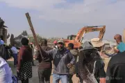 失業率33%の南ア、移民16万人帰国で人手不足深刻化