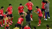 韓国W杯惨敗で大統領が異例の監督批判、サイダー政治の真骨頂