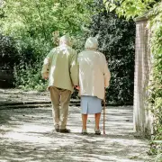 歩幅が寿命を左右する？65～75歳の10年が老後を分ける