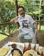 高橋英樹、長野の山奥別荘で妻との2ショット公開「ご立派!!!」の声