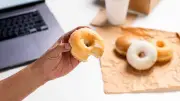 脳の疲れに甘いものは逆効果？東北大教授が勧める記憶力を高める飲み物