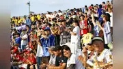 【富山】30年ぶりプロ野球オールスター、両軍計36安打の乱打戦に約2万人興奮、地元出身岩城投手が凱旋登板