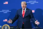 トランプ氏、イラン攻撃「まったく終わっていない」と強調