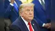 中国のイランへのミサイル供与報道、トランプ氏が失望表明
