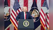 トランプ演説フレーズ賭けで1600万円利益、プロンプター担当者停職