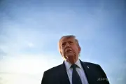 トランプ氏、イラン船舶攻撃にインフラ破壊で警告 外相「目には目を」