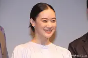 『Tシャツが乾くまで』初回注目度2位、蒼井優主演ドラマが視聴者を魅了