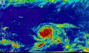 台風9号、猛烈な勢力でグアム接近 最大瞬間風速90m、カテゴリー5相当