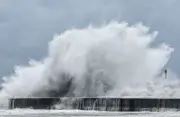 大型台風9号が先島諸島に接近、フィリピンで15人死亡、台湾で約9000人避難