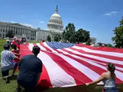 米国建国250周年、トランプ大統領主導で盛大に祝賀 熱波でパレード中止も