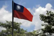 米国、中国からの小包関税免除を撤回へ、低額貨物に新たな関税措置