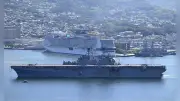 対イラン作戦に追加派遣の米強襲揚陸艦トリポリ、佐世保基地に帰還
