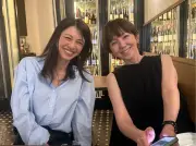 渡辺満里奈、約25年ぶりにパリへ 雨宮塔子と再会「胸が熱くなりました」